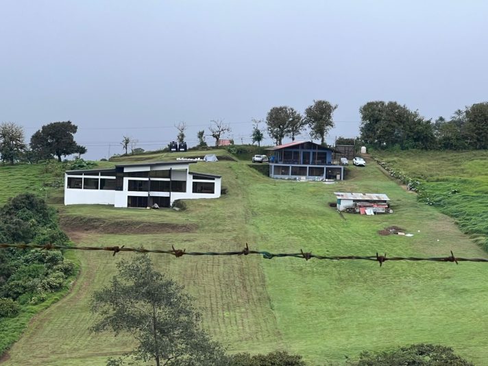 b9c0c4ba-7879-4fa8-a885-740923d85625